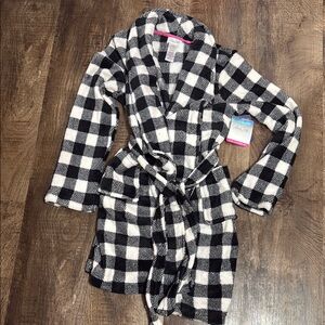 Black and White Checkered Robe